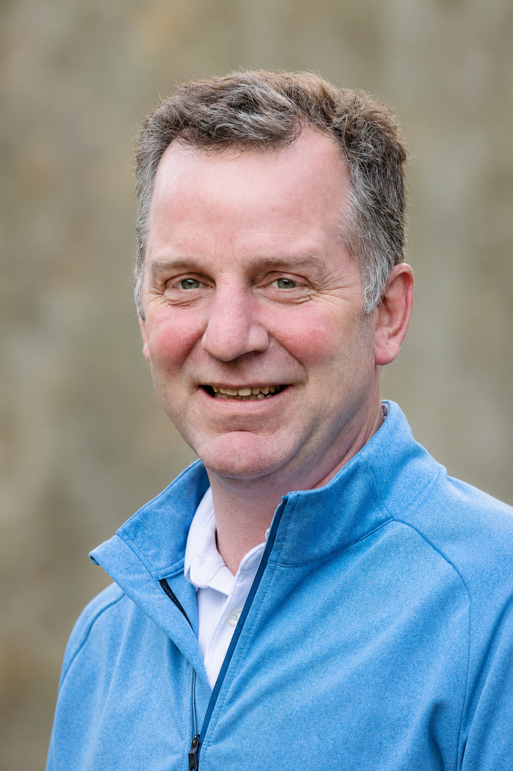Andrew Miller headshot